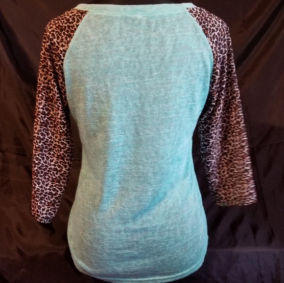 Unbranded Tshirt top sz L. Mint color - Picture 3 of 4